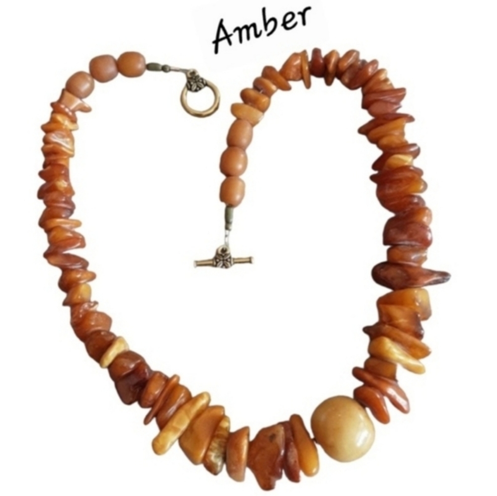 Amber Necklace‎